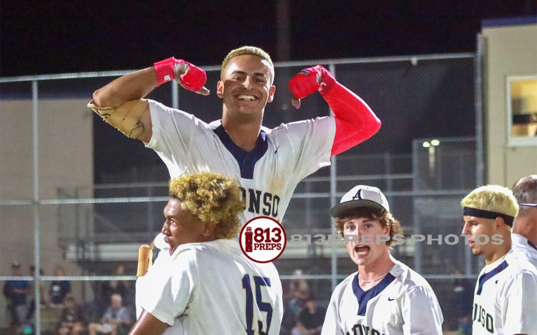 Llanes’ walk-off double puts Alonso in region semis