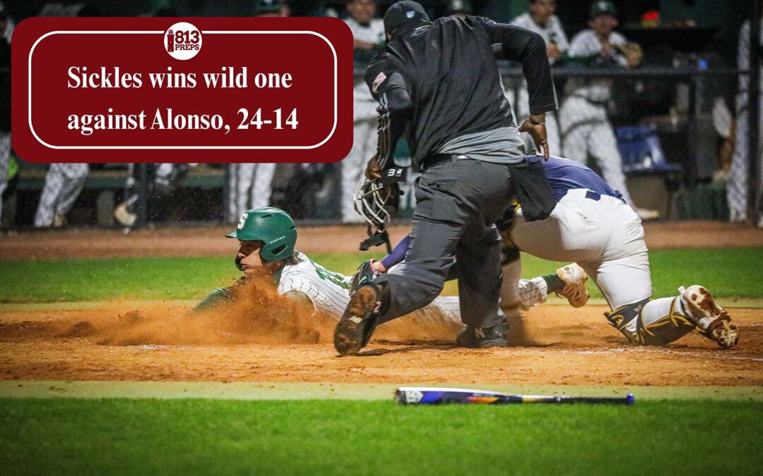 Sickles wins wild one against Alonso, 24-14